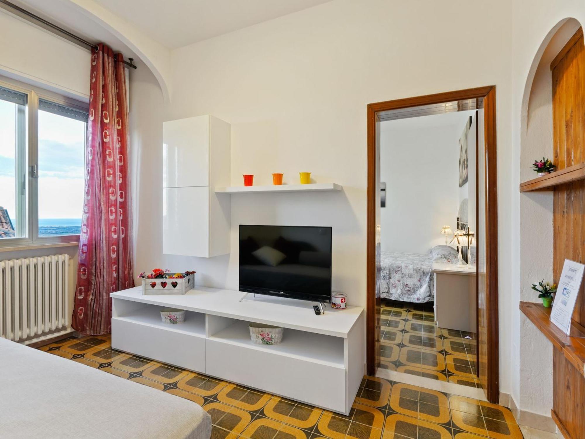 Pleasant Apartment With Courtyard Saludecio Eksteriør billede