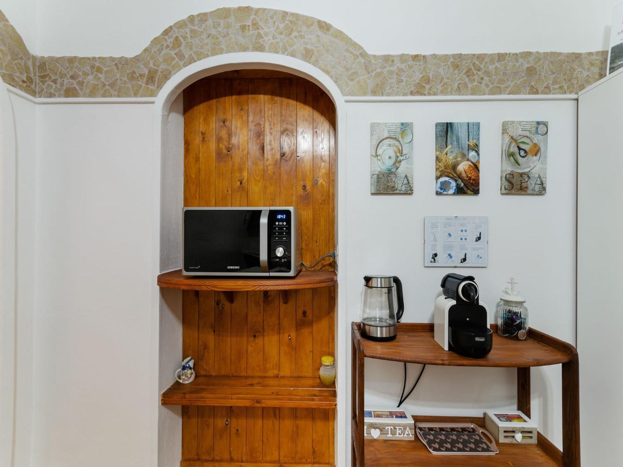 Pleasant Apartment With Courtyard Saludecio Eksteriør billede