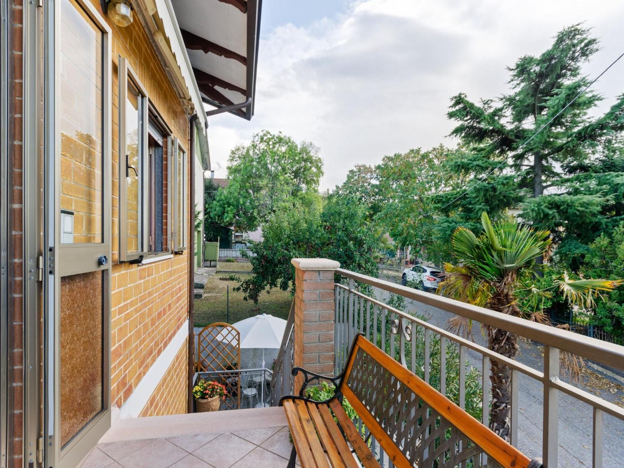 Pleasant Apartment With Courtyard Saludecio Eksteriør billede